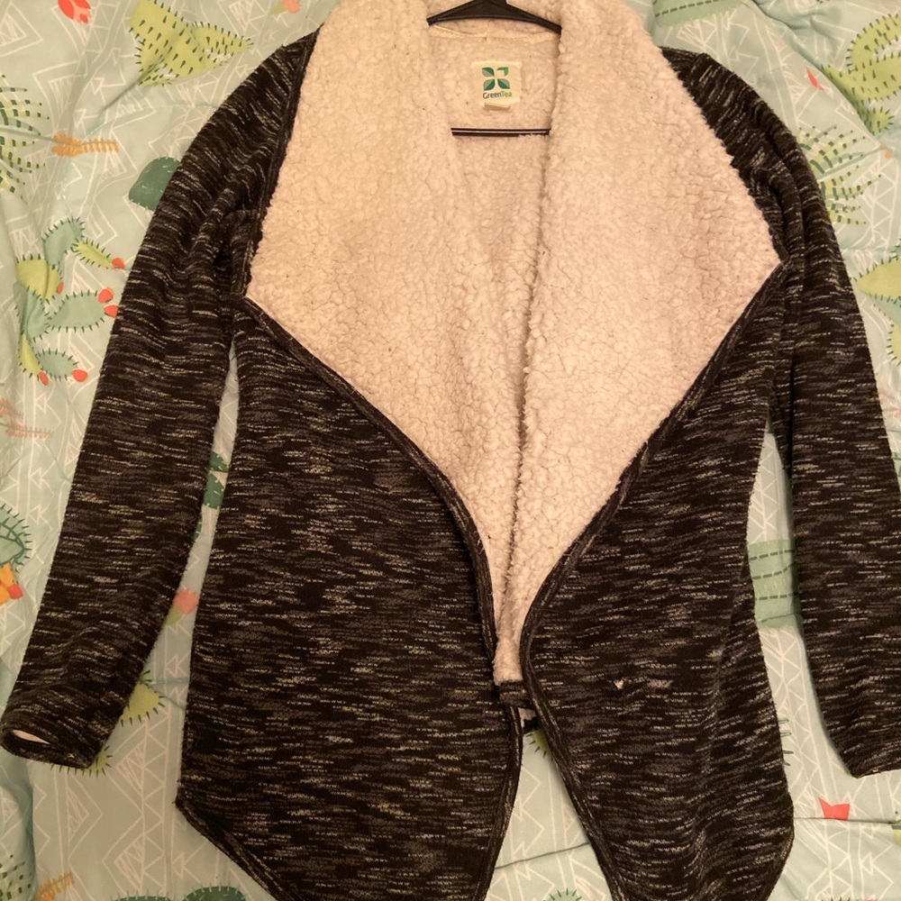 Black/grey fuzzy lined jacket